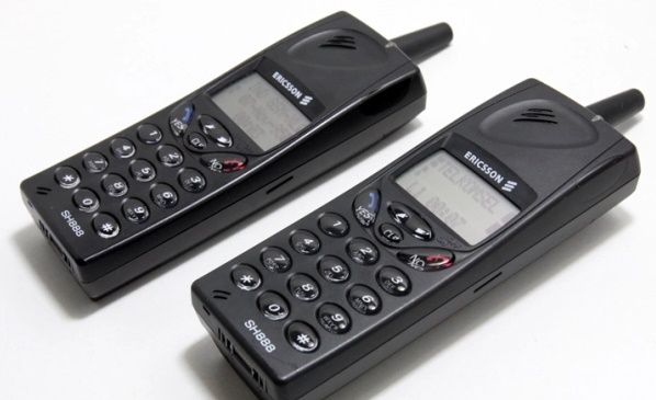Привет из 1998 года: мобильный телефон Ericsson SH888 - 1
