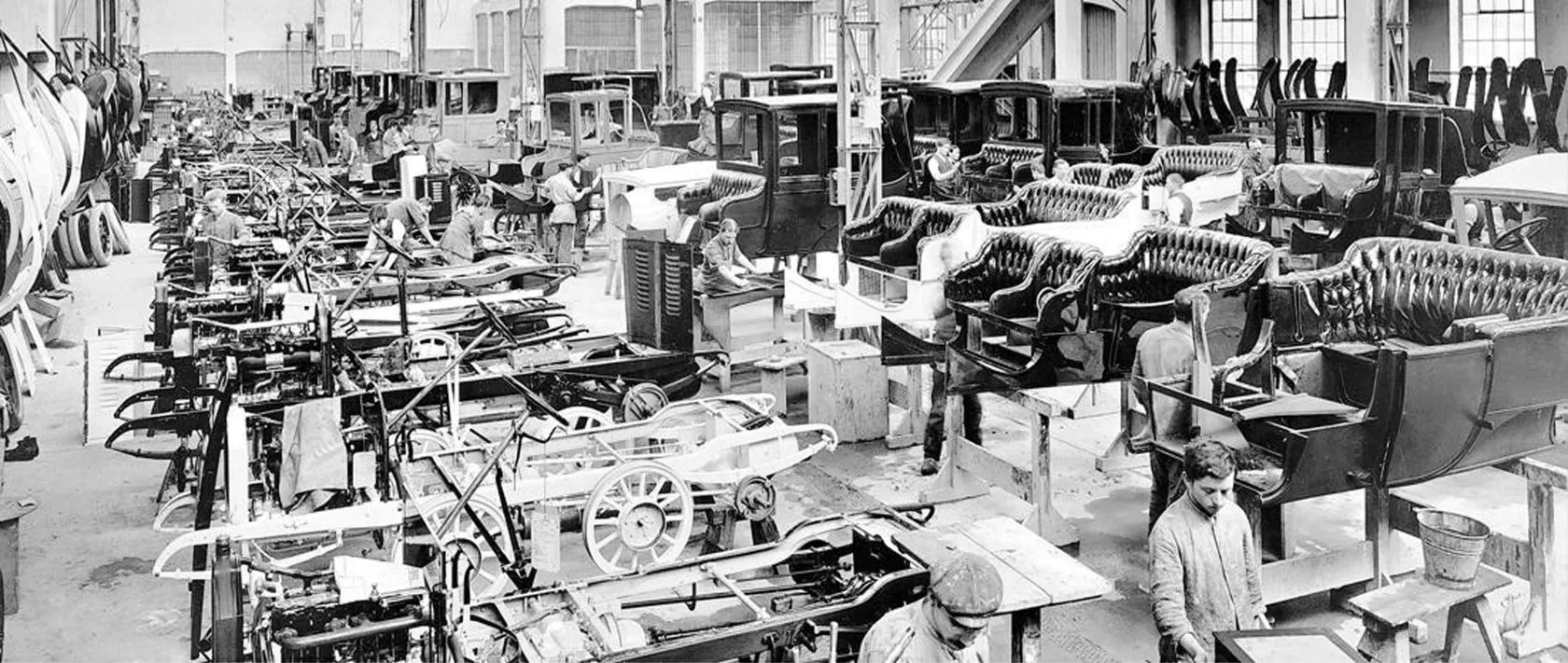 Это уже начало ХХ века - из небольшой мастерской в сарае дома Бенцев вырос довольно заметный завод