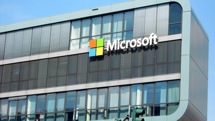 Бывший аналитик Microsoft по безопасности утверждает, что в компании давно знают, что сервера Office 365 используются для распространения вредоносного ПО