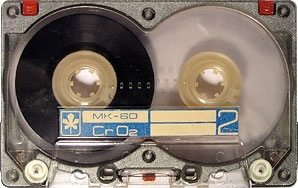 Аудиокассета — это такая флешка, которая крутится - 25