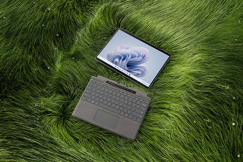 Microsoft представила мощный гибридный планшет Surface Pro 9
