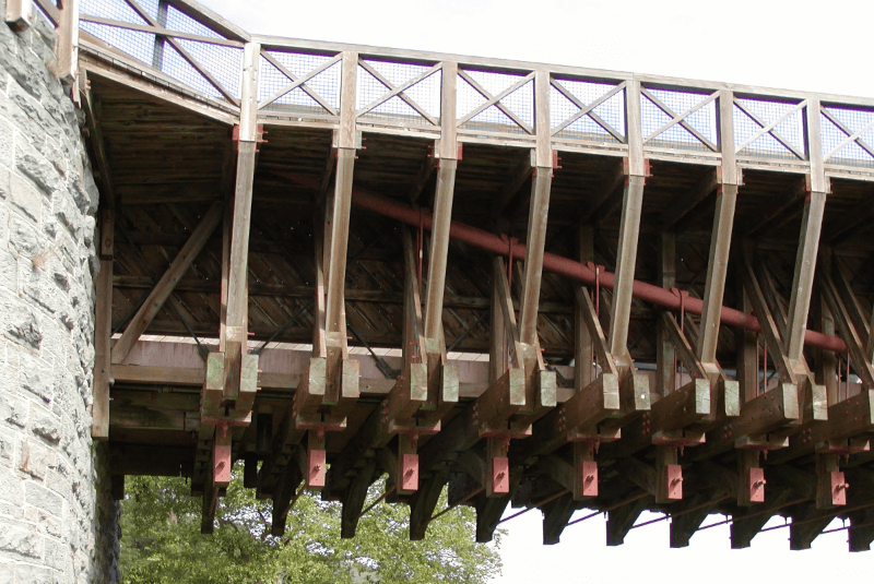 Мост пережил несколько реконструкций и до сих пор стоит. Тросы Рёблинга до сих пор остались.