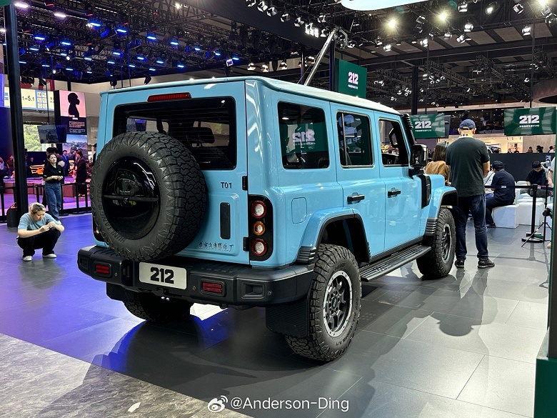 Китайский УАЗ стал еще более внедорожным. Представлен BAW 212 T01 c 252-сильным мотором, 8-ступенчатым &laquo;автоматом&raquo;, блокировками дифференциалов
