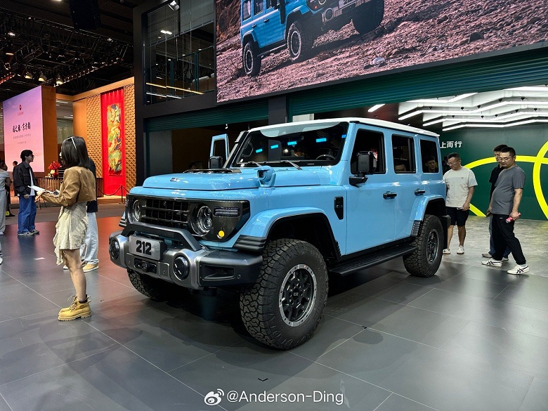 Китайский УАЗ стал еще более внедорожным. Представлен BAW 212 T01 c 252-сильным мотором, 8-ступенчатым &laquo;автоматом&raquo;, блокировками дифференциалов