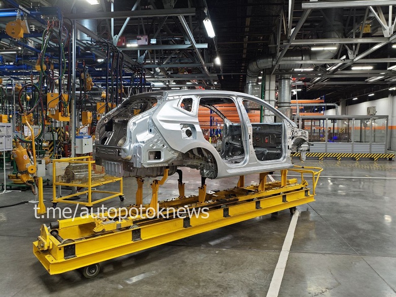 Всё готово на 95%: фото и видео с производства новейшей Lada Iskra