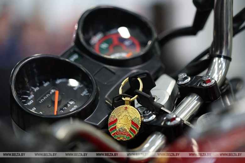 Какой же он белорусский: в мотоцикле Minsk D4 125 &mdash; более половины китайских деталей, как утверждает главный редактор &laquo;За рулем&raquo;