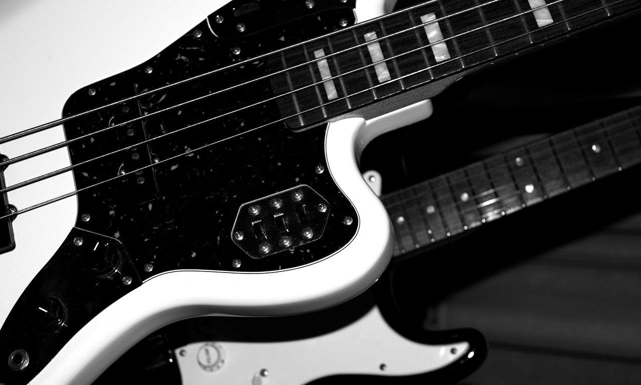 Прокачанная, играбельная, легендарная электрогитара Урал - 28