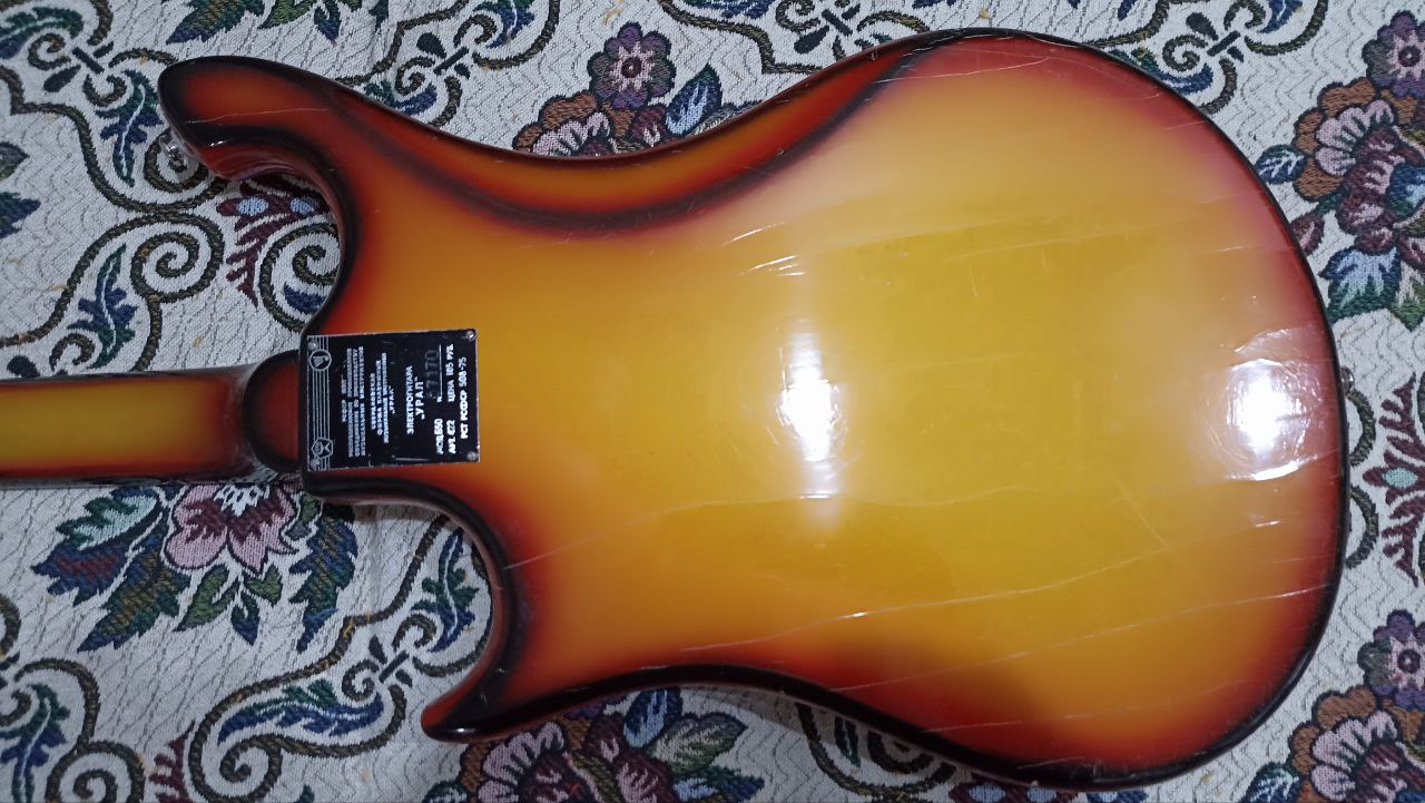 Прокачанная, играбельная, легендарная электрогитара Урал - 3