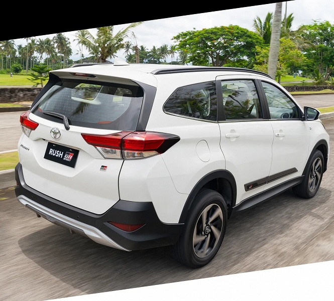 Большой семиместный кроссовер Toyota с расходом 5,5&ndash;6 л на 100 км &mdash; дешевле аналогов из Китая. В России подешевели Toyota Rush