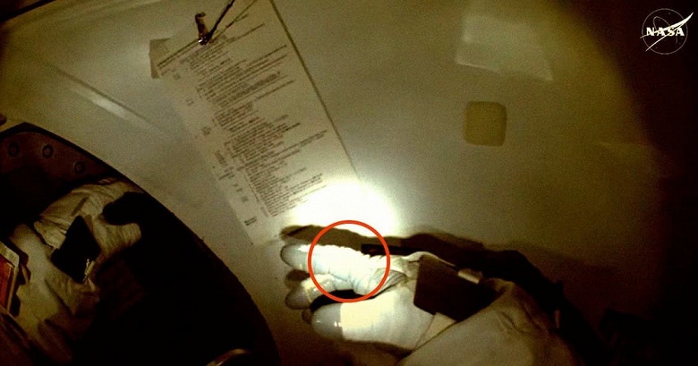 30% энергии ценой риска: нить на перчатке астронавтки едва не сорвала миссию на МКС