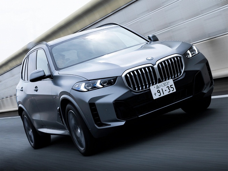 Российский авторынок обновляется, но очень медленно: лишь 17,4% авто, купленных в 2025 году, выпущены в 2025 году