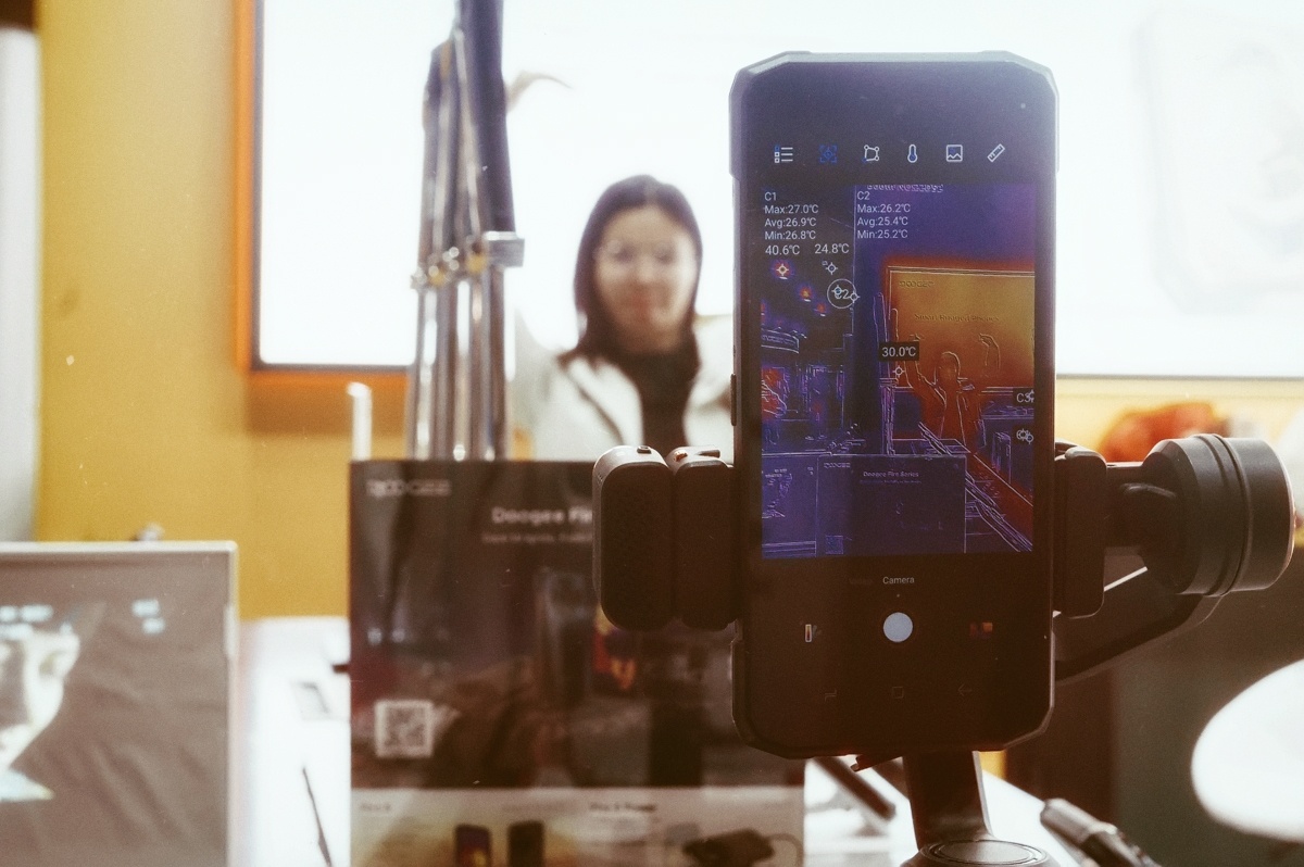 Doogee в России: найти черную кошку в темной комнате теперь будет проще - 3