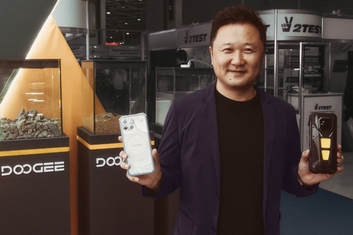 Чао Шин: CEO компании Doogee 