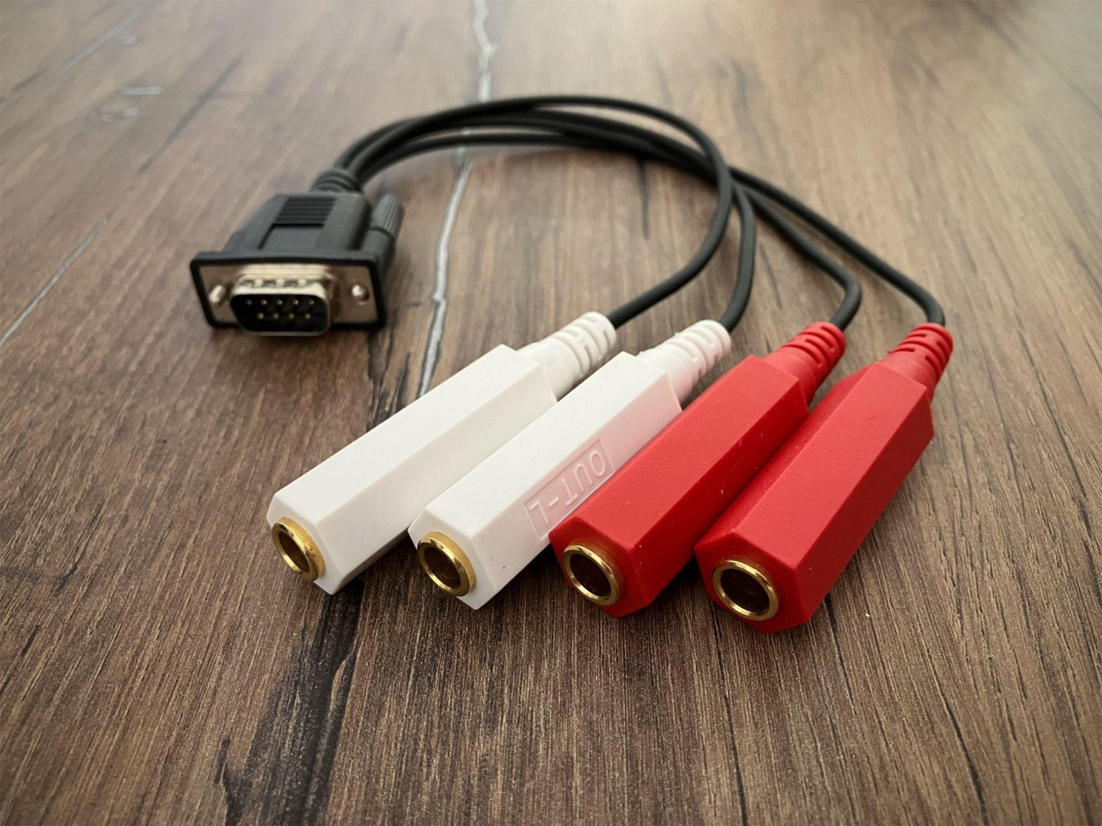 Аналоговый breakout-кабель