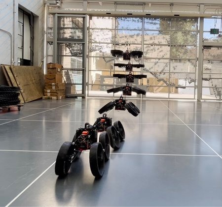 Летающий робот от инженеров &laquo;Колтеха&raquo; научился менять форму до приземления