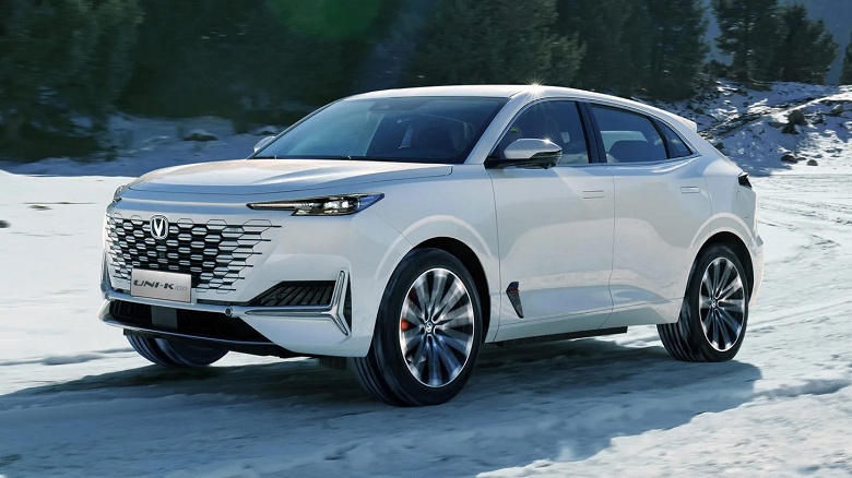Changan устроил распродажу кроссоверов Changan Uni-K: скидка достигает 900 тыс. рублей