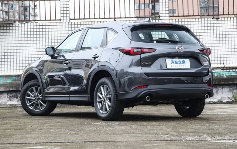 Только передний привод и только 2,0-литровый мотор. Представлен кроссовер Mazda CX-5 2025