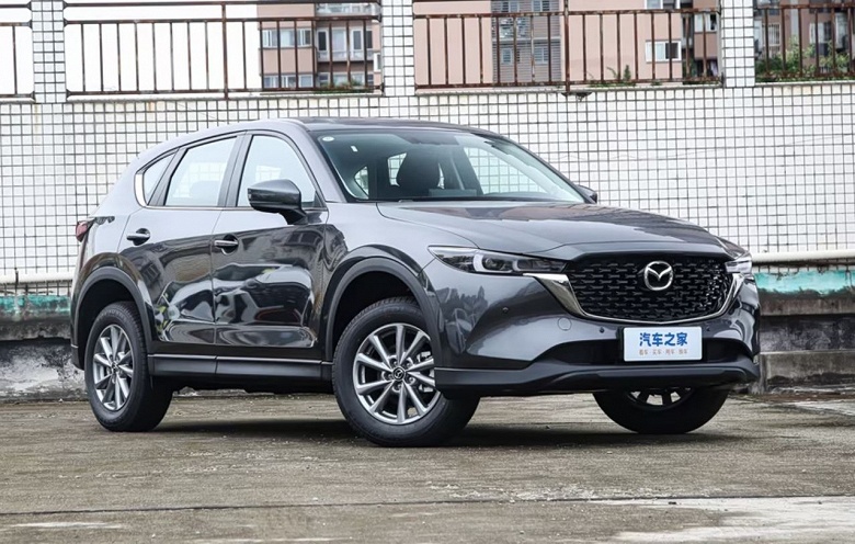 Только передний привод и только 2,0-литровый мотор. Представлен кроссовер Mazda CX-5 2025