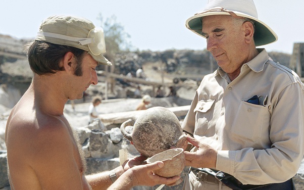 археолог Спиридон Маринатос