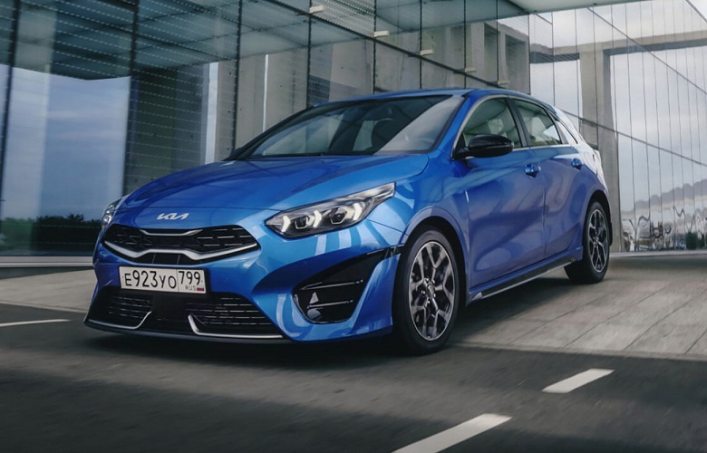 У дилеров вновь появились Kia Ceed российской сборки: &laquo;автомат&raquo; и гарантия 5 лет &mdash; за 2,7 млн рублей