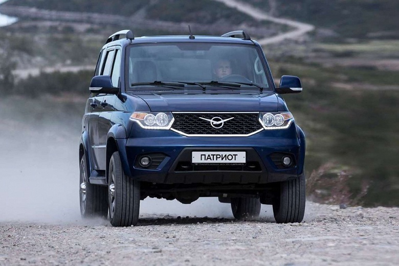 В УАЗах появится больше российских деталей: Ульяновский автозавод будет сам производить не только подушки безопасности, но и электронные блоки управления двигателем