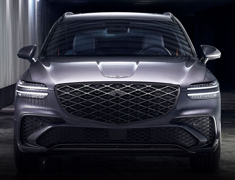 Премиум-Hyundai как альтернатива BMW X3 и Mercedes-Benz GLC. В Россию привезли обновленный Genesis GV70 2025 &mdash; от 8,3 млн рублей