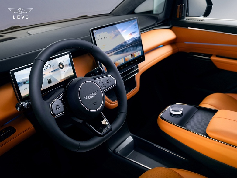 Toyota Alphard отдыхает. В Россию привезли &laquo;наземный Airbus&raquo; &mdash; большой минивэн LEVC L380 от Geely с 544 л.с. и полным приводом за 11,9 млн рублей