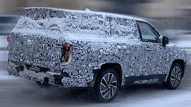 Chery готовит нового монстра: в Китае засняли огромный внедорожник, переделанный из пикапа