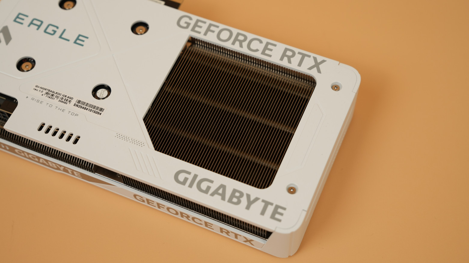Обзор видеокарты Gigabyte GeForce RTX 5060 Ti EAGLE OC ICE 8G - 11 Обзор видеокарты Gigabyte GeForce RTX 5060 Ti EAGLE OC ICE 8G - 11