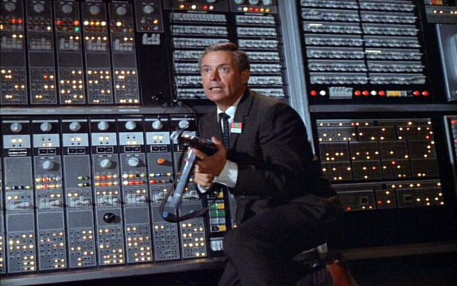 AN/FSQ 7 — самый снимаемый компьютер в истории