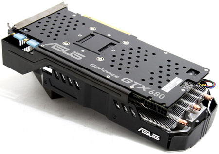 ASUS анонсирует 3D-карту с заводским разгоном GeForce GTX 680 DirectCU II TOP 