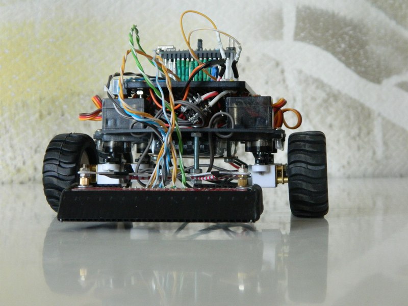 DMITROBOT — второй открытый турнир по робототехнике