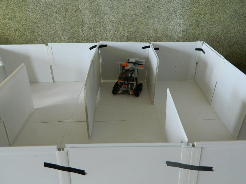 DMITROBOT — второй открытый турнир по робототехнике