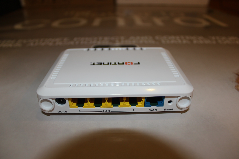 FortiAP 14С – remote access point от Fortinet. Хороший вариант построения безопасной беспроводной сети для удалённого офиса