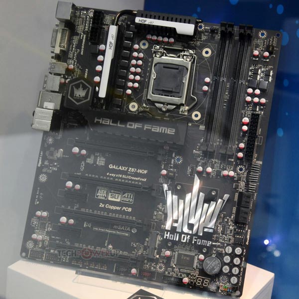 На плате Galaxy Z87 Hall of Fame установлено два моста PCI-Express PEX8747