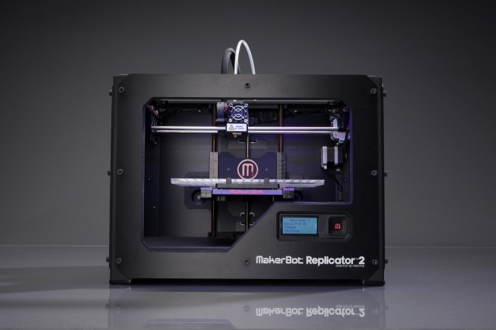 Replicator 2: самый совершенный десктопный 3D принтер