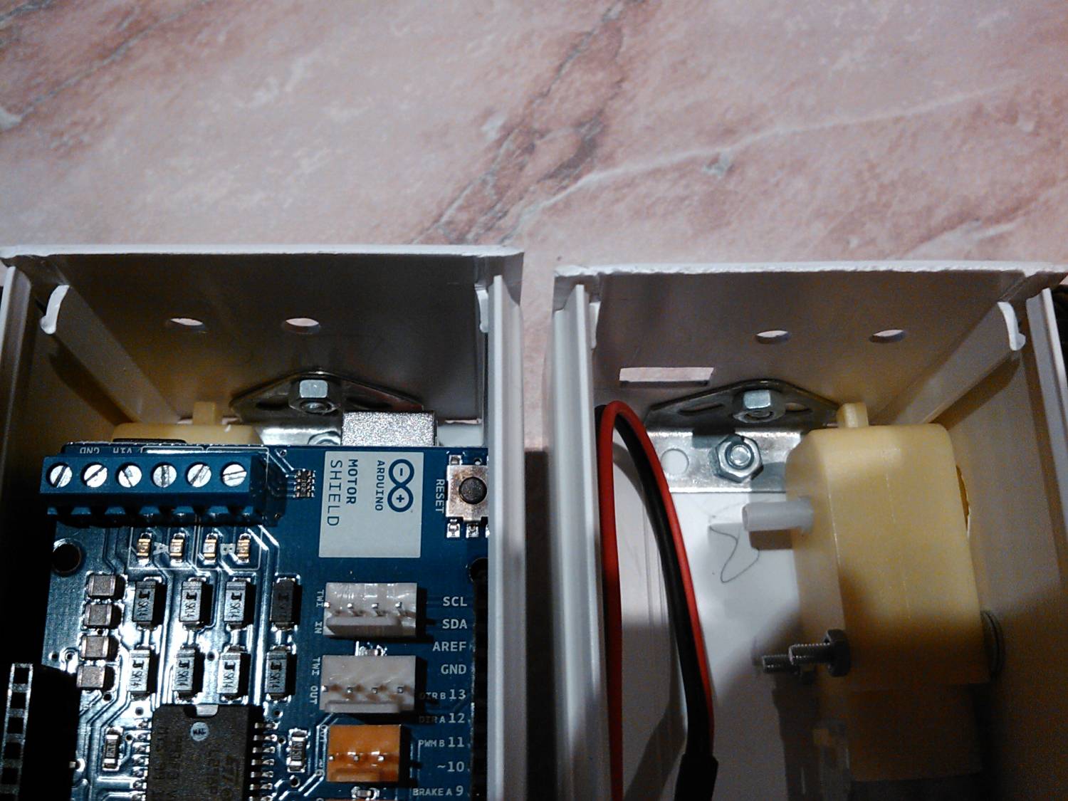 WheelXBot — не стандартная машина управляемая ТВ пультом image