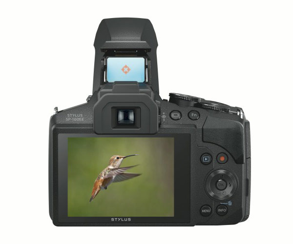 Камера Olympus Stylus SP-100EE должна появиться в продаже в марте по цене 399 евро