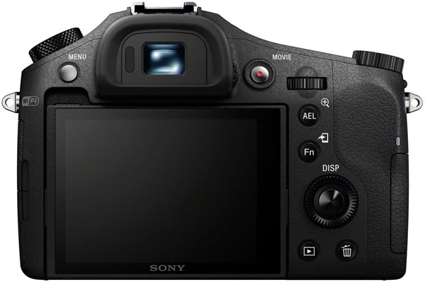 Камера Sony Cyber-shot RX10 с дюймовым датчиком разрешением 20,2 Мп оснащена объективом с ЭФР 24-200 мм и постоянной максимальной диафрагмой F/2,8