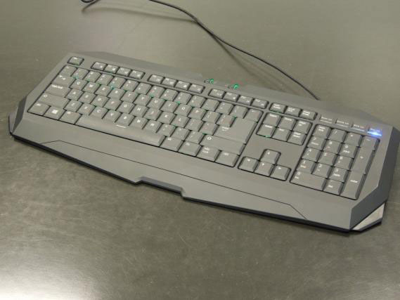 Клавиатура Gigabyte Aivia Force K7 Stealth оснащена регуляторами яркости подсветки и громкости