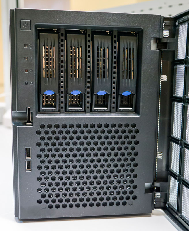 Компактный сервер ETegro Hyperion ES200 G4