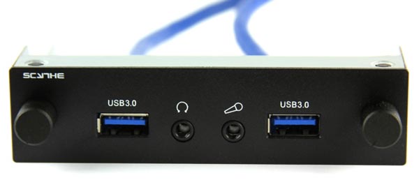 На панели Scythe Kaze Station II разъемы USB 3.0 соседствуют с регуляторами скорости вращения вентиляторов и звуковыми разъемами