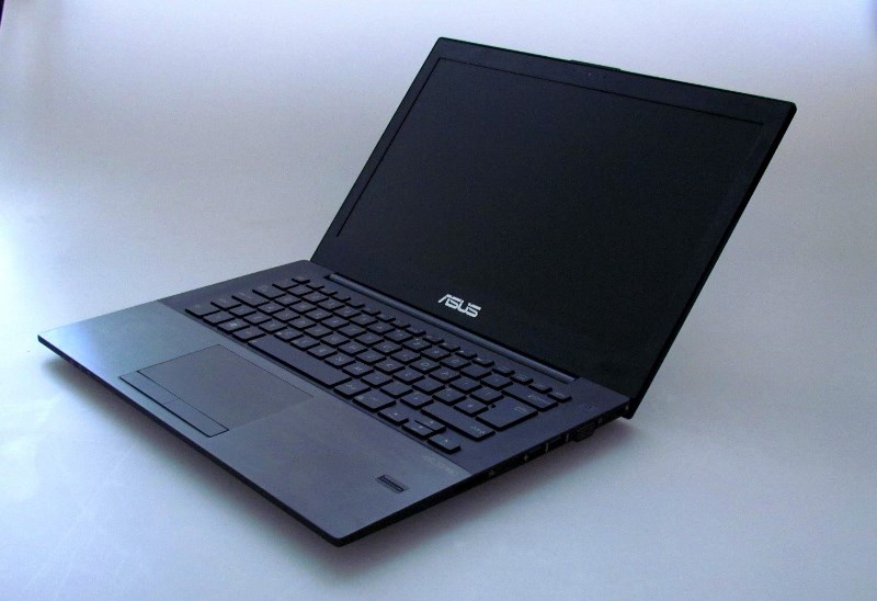 Ноутбук Asus BU400A – кандидат в объекты желания