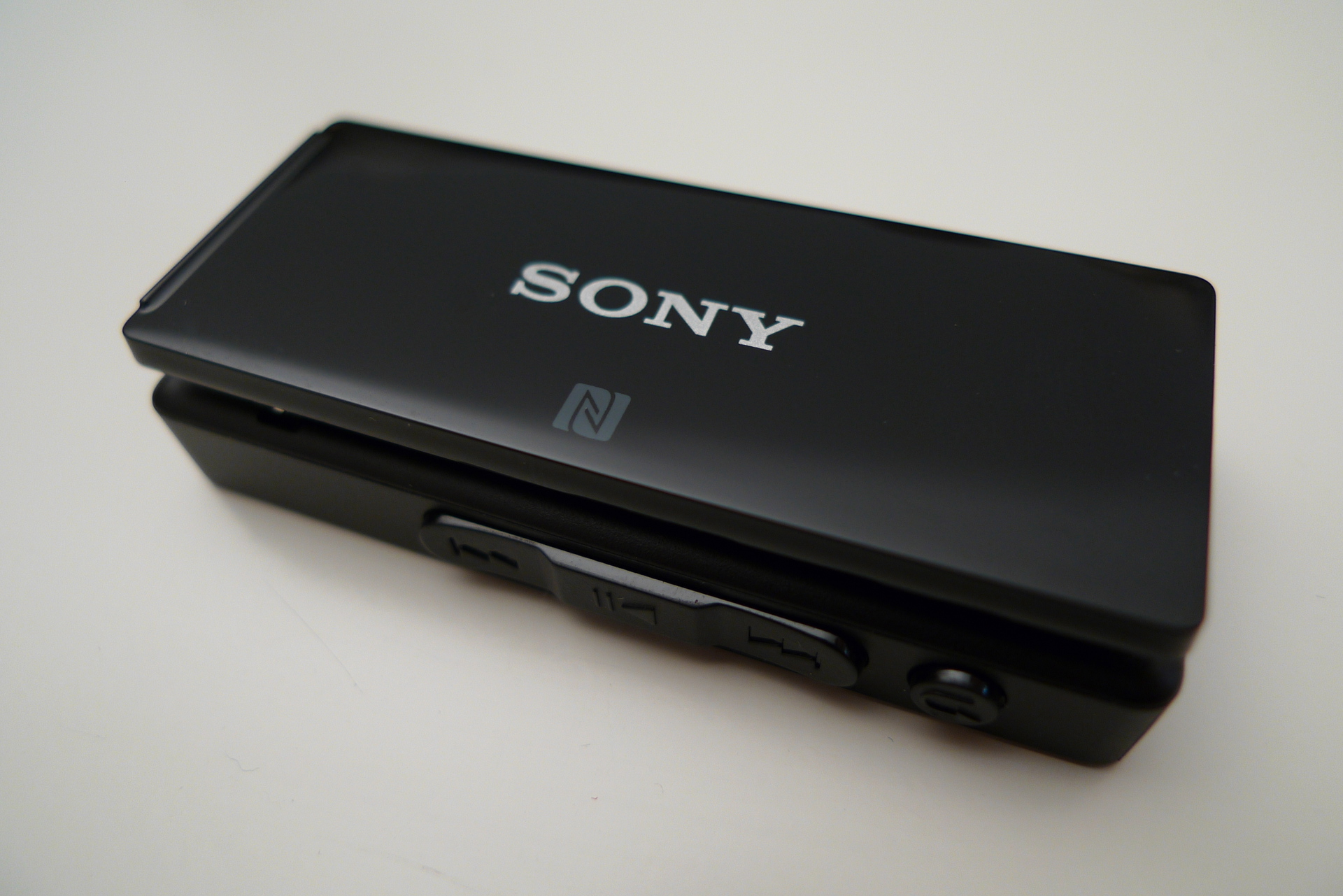 Обзор Bluetooth гарнитуры Sony SBH50