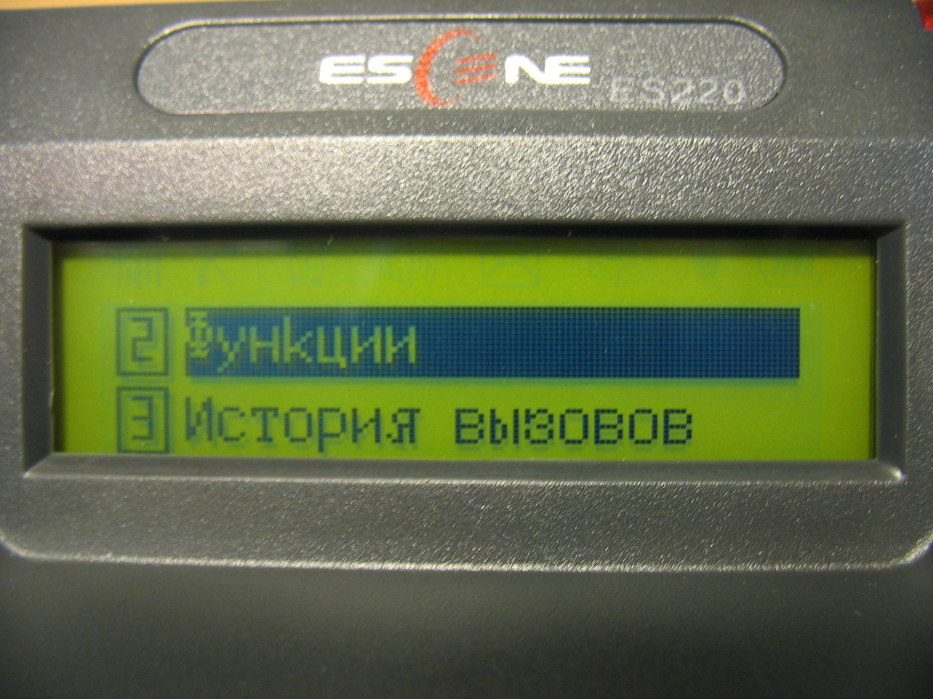 Вид меню на экране телефона Escene ES220
