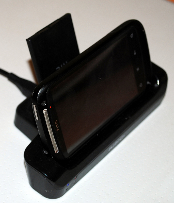Обзор двух крэдлов для HTC Desire S производства Mugen Power