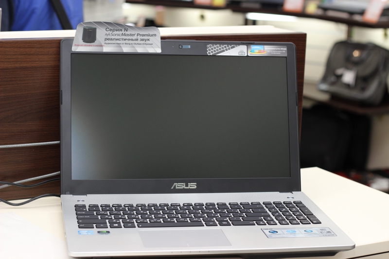 Первый взгляд на ноутбук с установленной Windows 8 от Asus