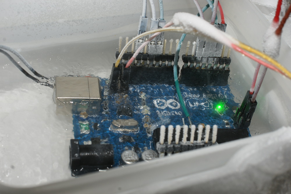 Разгон Arduino. Под жидким азотом. 20 ⇒ 65.3Mhz @ 196 °C Разгон Arduino. Под жидким азотом. 20 ⇒ 65.3Mhz @ 196 °C