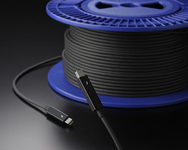 Компания Sumitomo Electric первой в мире начала серийный выпуск сертифицированных оптических кабелей Thunderbolt