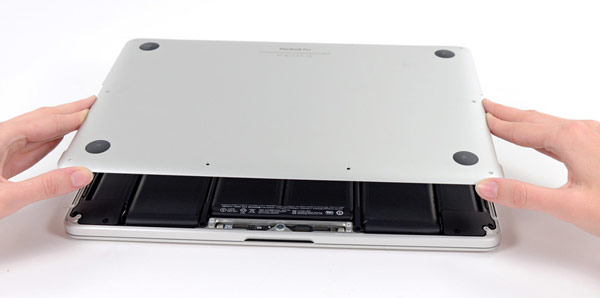 Возможности ремонта и модернизации 13-дюймового ноутбука Apple MacBook Pro существенно ограничены